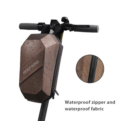 Hartschalentasche-Braun-Scooter
